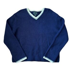 Vintage Y2K Women’s Abercrombie & Fitch wool sweater size large